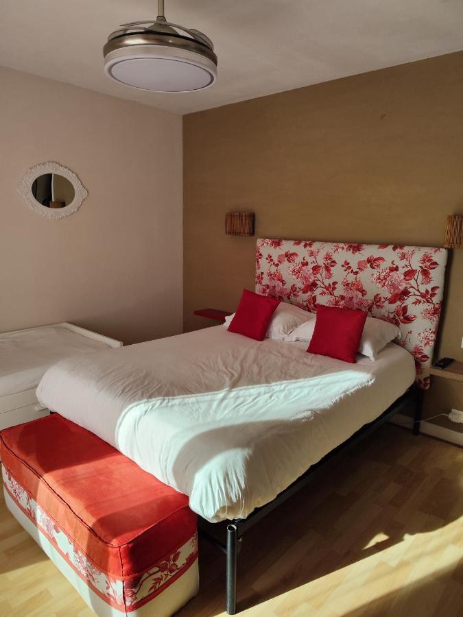 Le Sporting Hotel Beaumont-sur-Leze Quarto foto